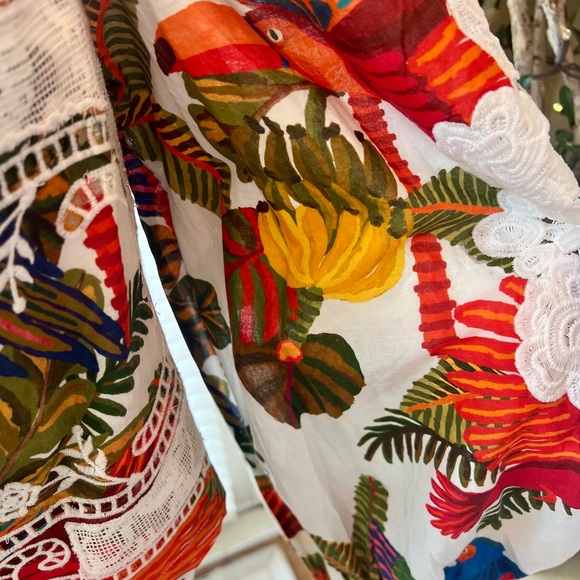 FARM Rio Multicolor Floral Blouse - Picture 9 of 10